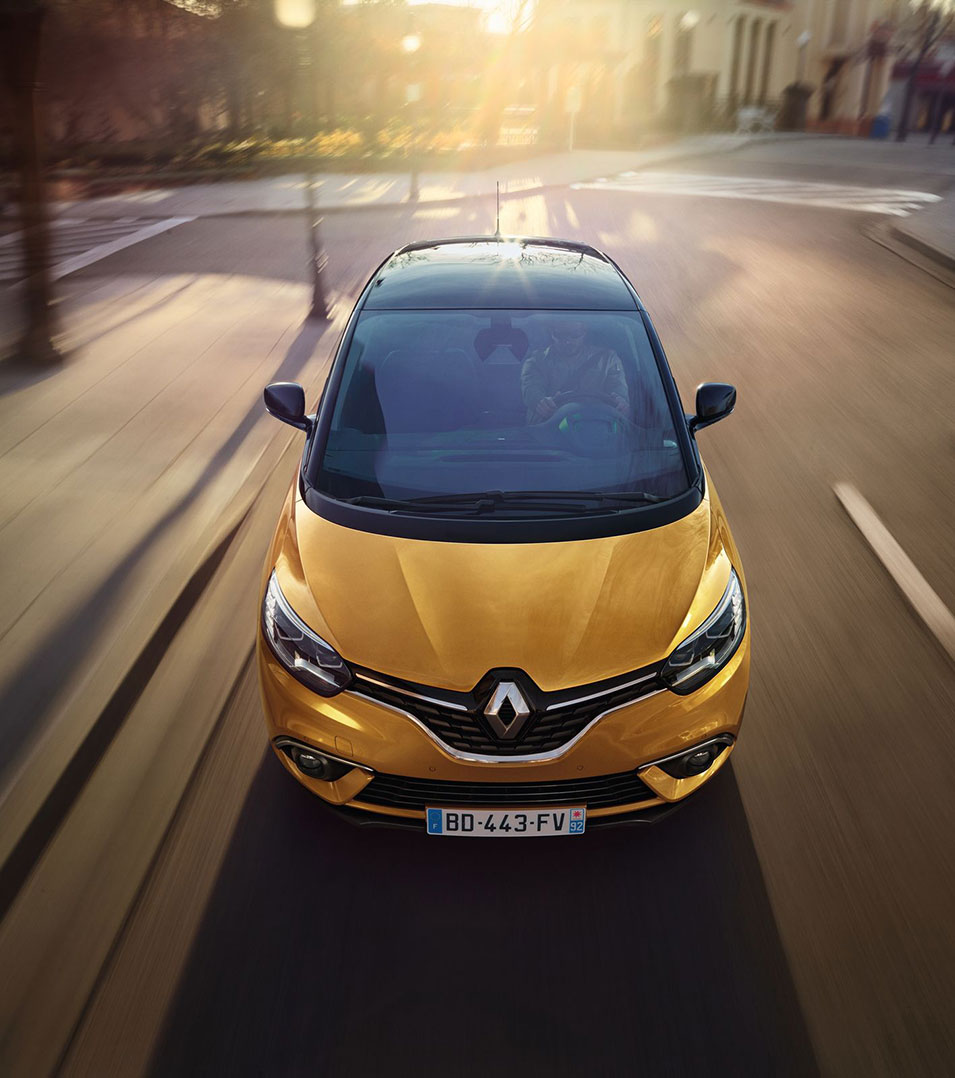 Renault SCENIC Το απόλυτο οικογενειακό της ελληνικής αγοράς